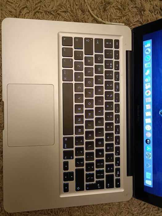 Macbook Pro 13, I5, ssd 2 Tb, impecabil. Cititi anuntul!