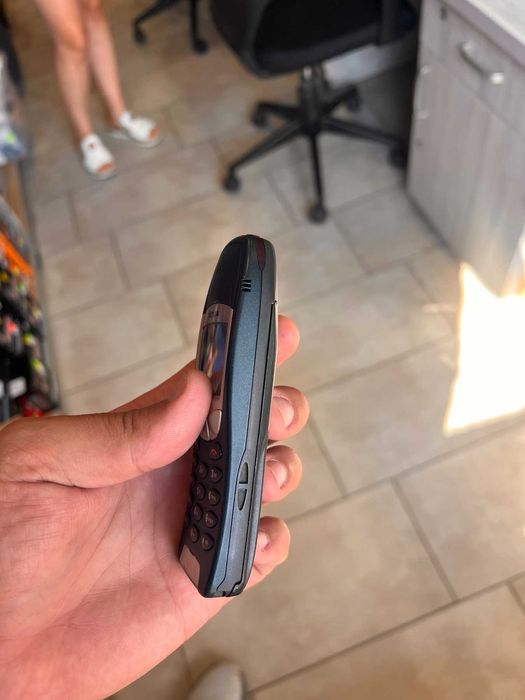 Ретро телефон GSM Нокиа 6210 от Mercedes W211