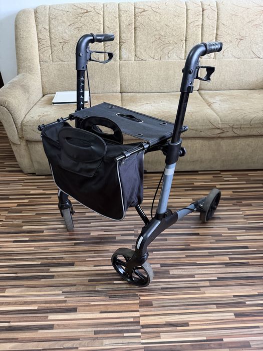 Cadru deplasare batrani dizabilitati din aluminiu cu suspensie