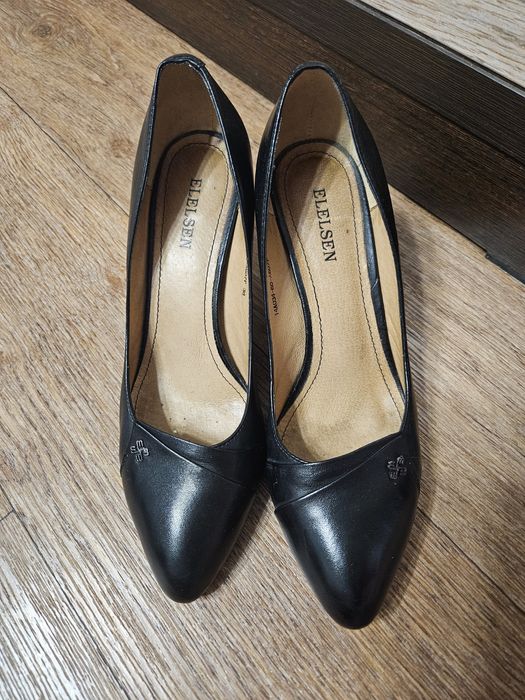 ПРОДАМ обувь и детские вещи