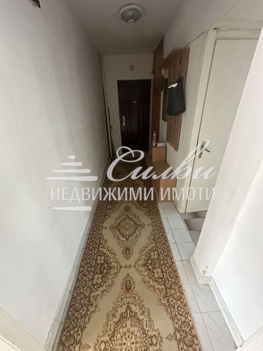 Продава се Тристаен апартамент в Шумен, Тракия - 76 кв.м за 1074 €/кв.м - Снимка #5