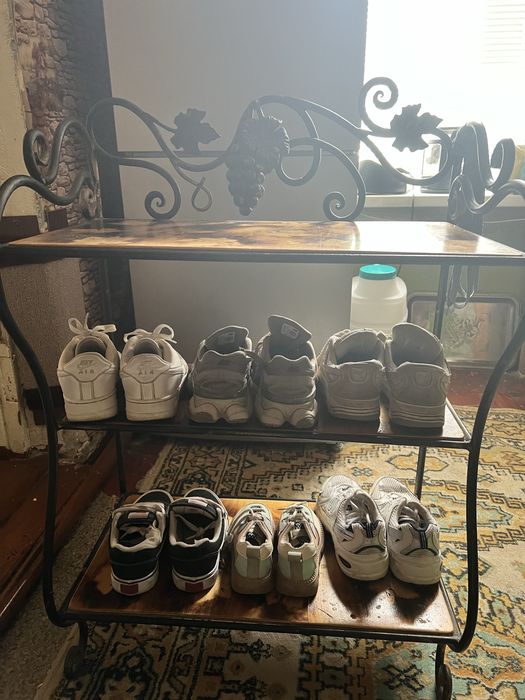 Кованная полка для обуви, полка под телевизор.