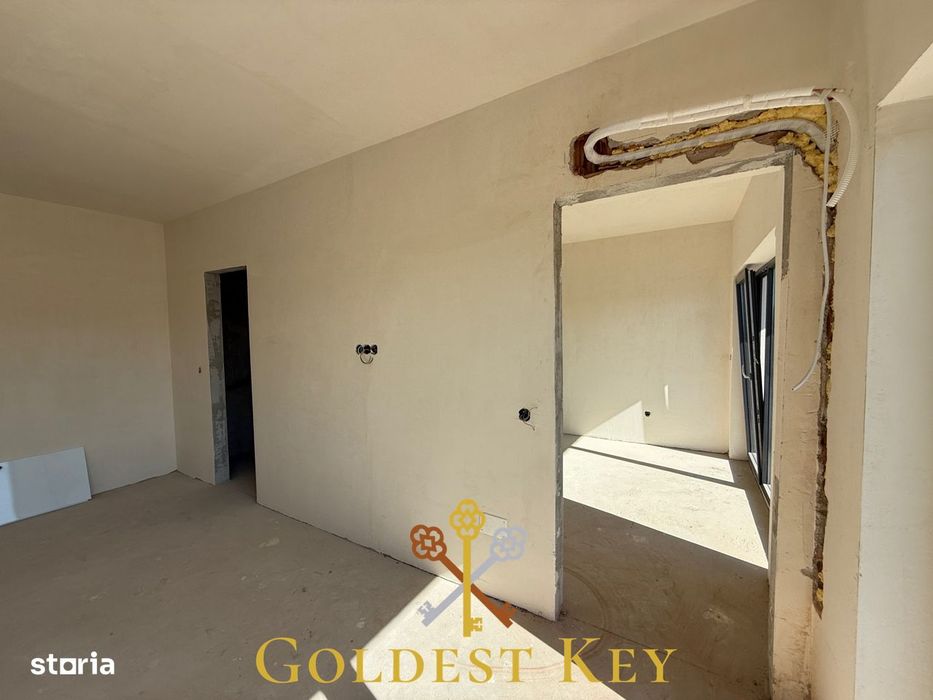 Apartament semifinisat cu 2 camere, balcon si parcare!