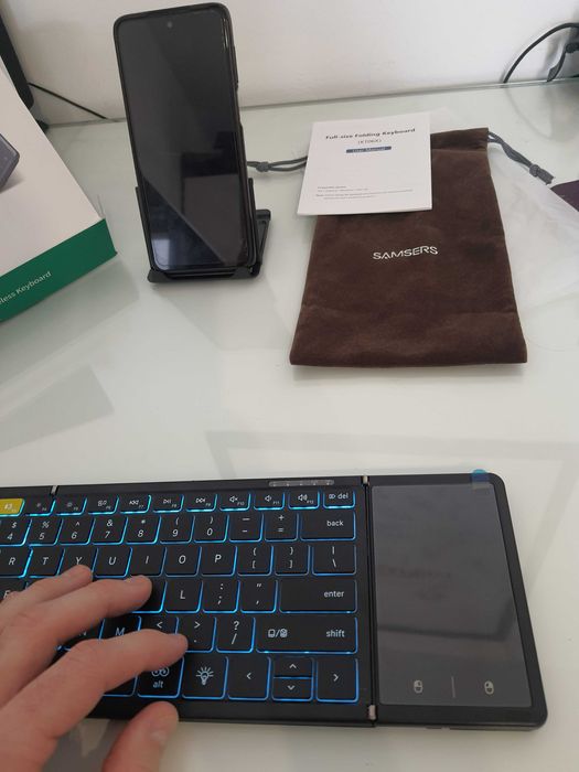 Tastatură pliabilă wireless SAMSERS KT06X, iluminare RGB touchpad NOUA