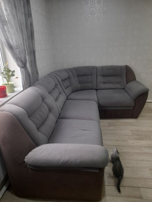 Продам диван угловой