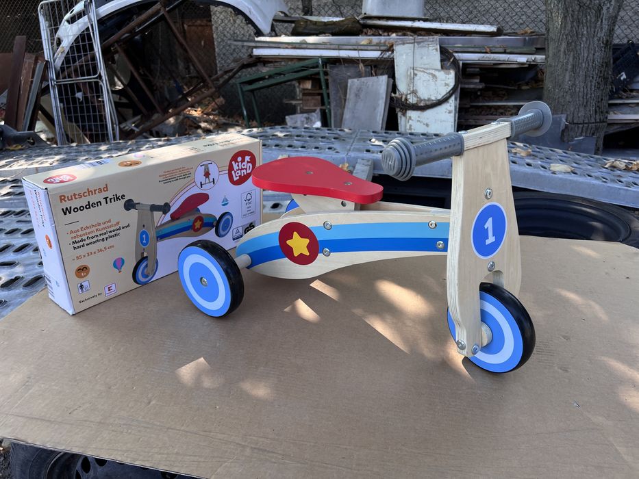 Детска дървена триколка от 1г