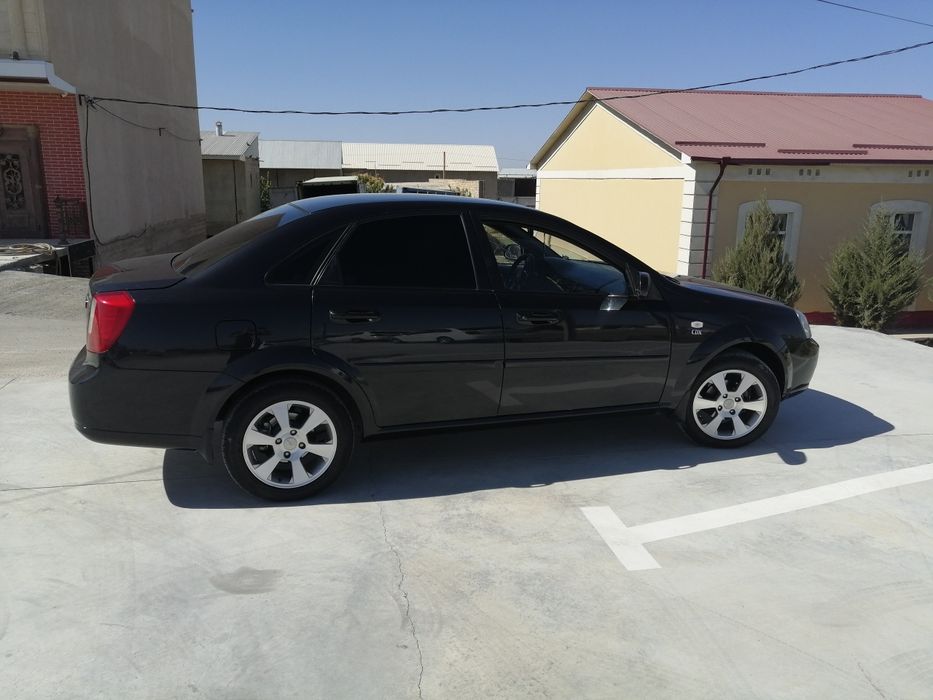 Продам Ласетти 1.8