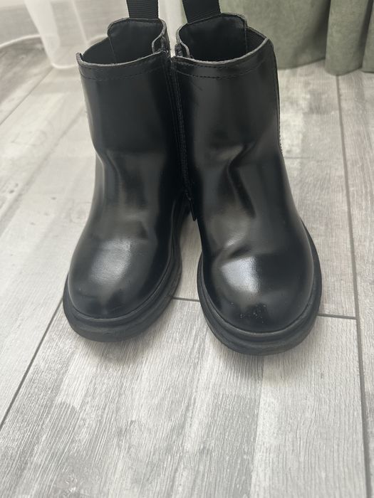 Лот маратонки nike 25 и 26 номер и боти H&M номер 25