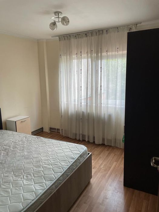 Apartament de inchiriat