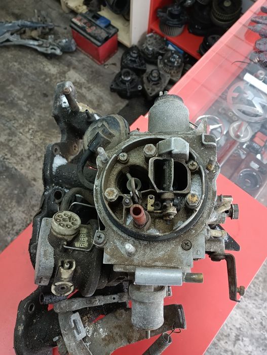 Карбюратор на mercedes 102 двигатель