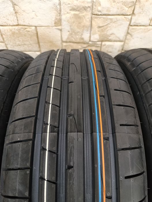 Нови гуми DUNLOP 215/55/17 Sport Maxx RT 2 БОРД