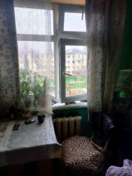 Срочно Авиасозлар 3 ,1/4/4 комната в общежитии 9кв.м