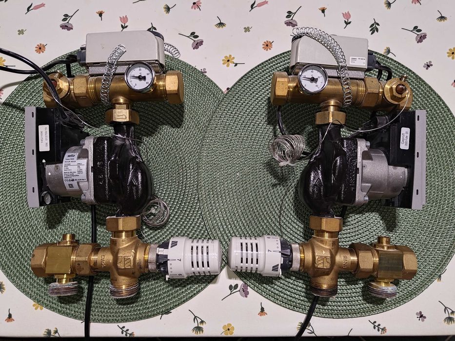 2x Grup Pompare si Amestec pt Incalzire in pardoseala cu agent termic