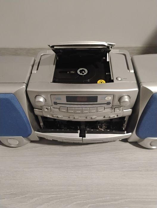 Radiocasetofon majestic