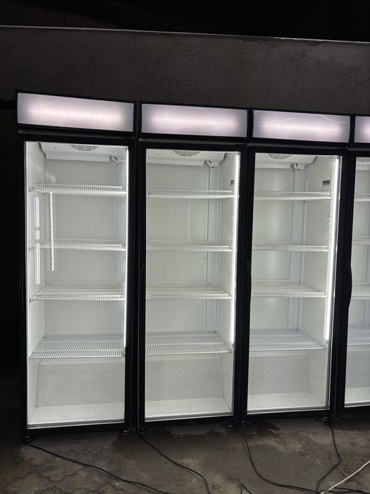 Ветринный холодильник