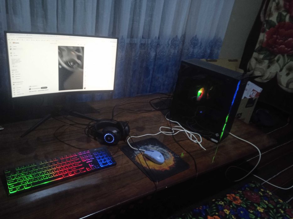 Kampuyter.. sotiladi