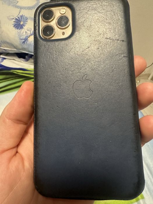 Vand iPhone 11 pro max 512 GOLD