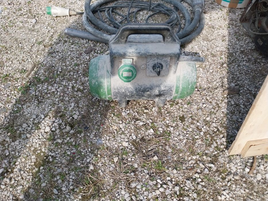 Vibrator ptr.beton