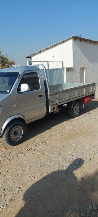 Dongfing yuk Avtomabili sotiladi