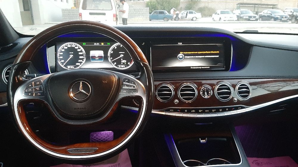 Mercedes S Class w222.