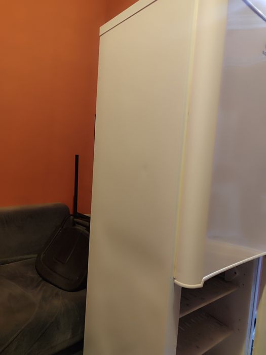 Продам холодильник,