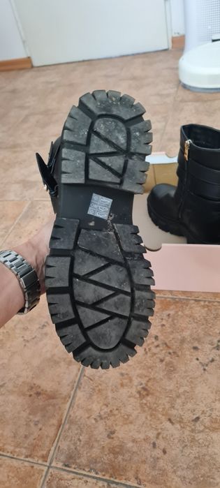 Черни боти 37 номер