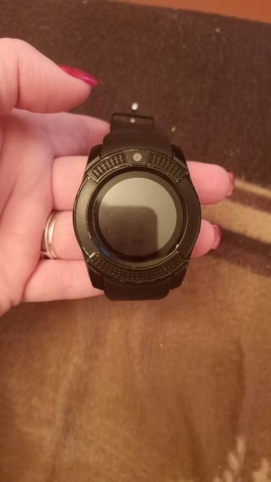 Смарт часы в рабочем состоянии.