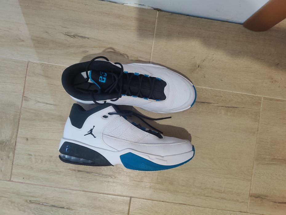 Jordan Max Aura 3 - Mărimea [45],(29cm) - Stare: Nou