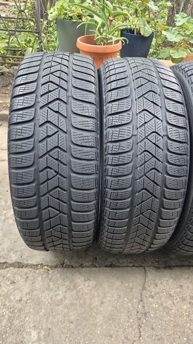215 60 16 Anvelope de iarnă Pirelli