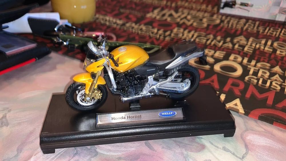 Macheta Honda Hornet noua