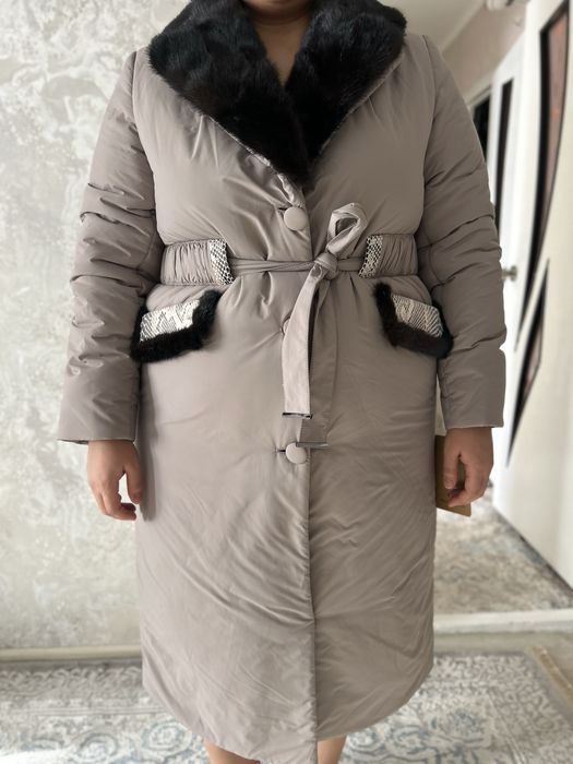 Продам куртку новая