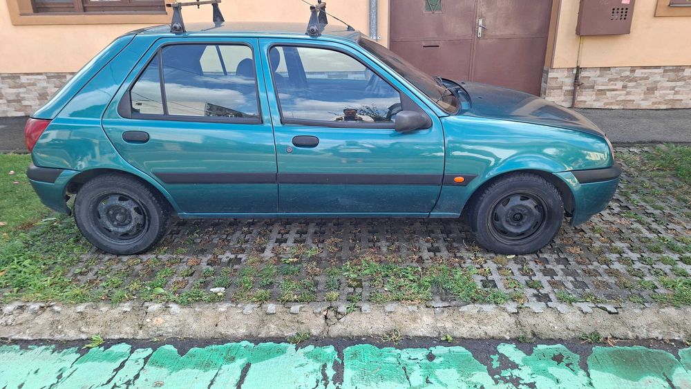 FORD Fiesta 2000 — imagine 2