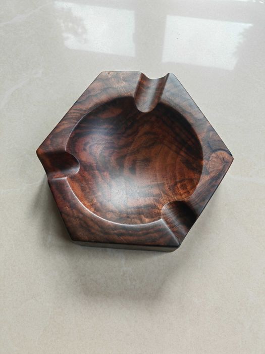 Арт пепелник за пури