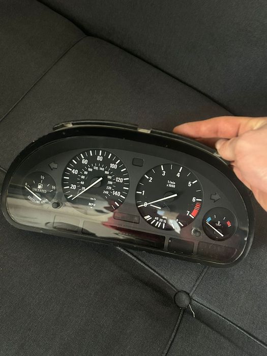 Продам приборная панель BMW x 5