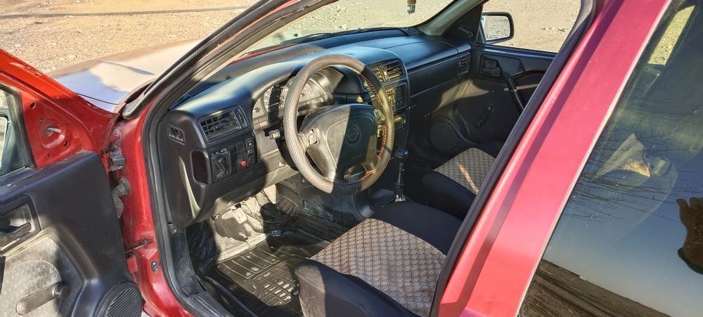 Продам Opel Vectra
