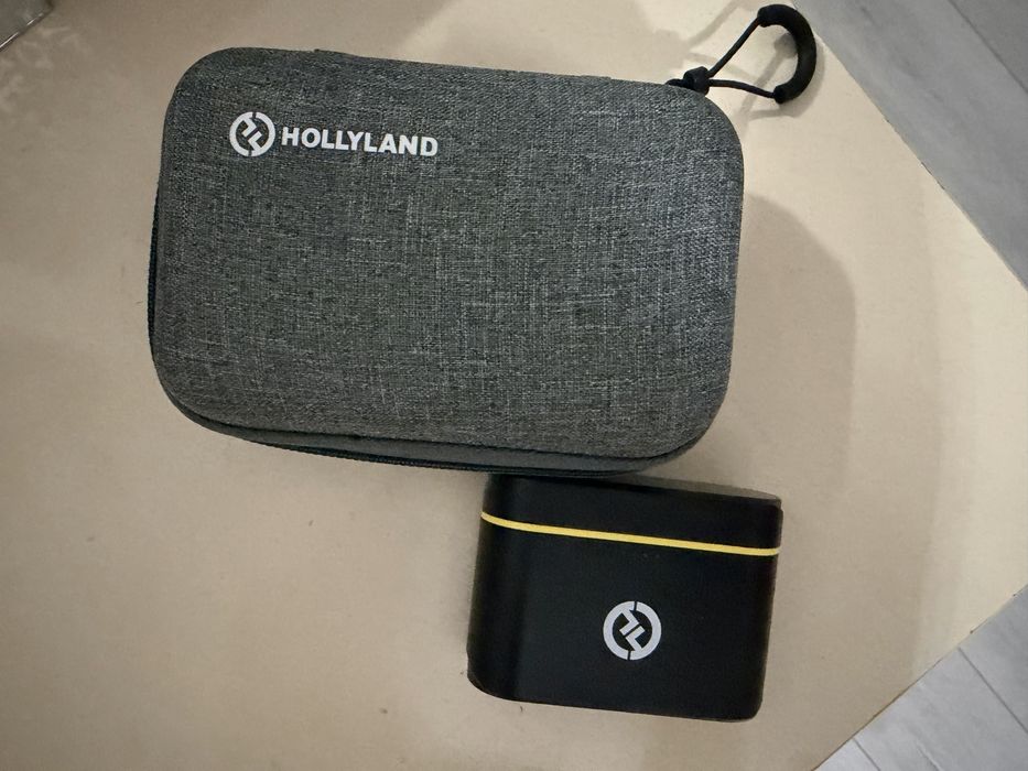 Продается петличка Hollylan  LARK M1 Original.
