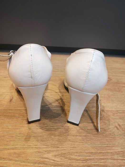 Pantofi piele naturala alba