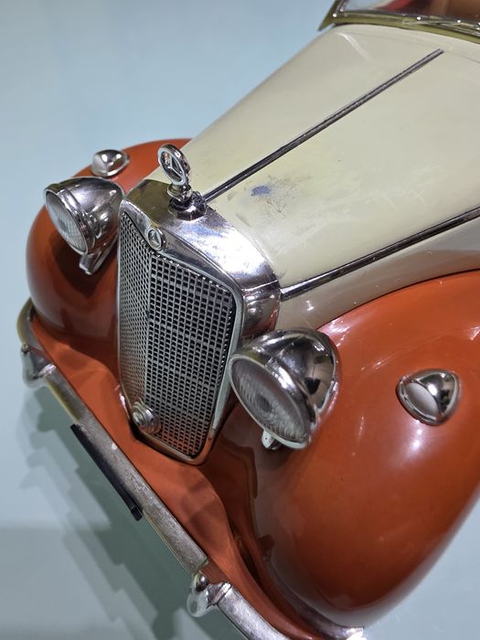 Mercedes 170s (1:18)