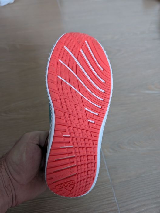 Леки и удобни детски маратонки ADIDAS 32