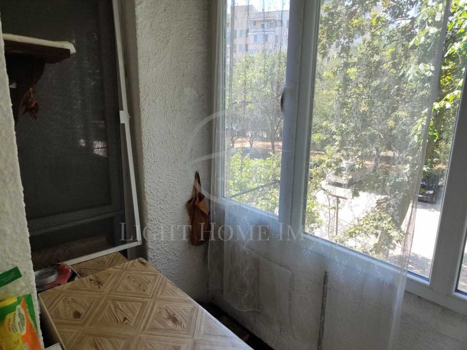 Продава се Тристаен апартамент в Пловдив, Христо Смирненски - 84 кв.м за 1834 €/кв.м - Снимка #13