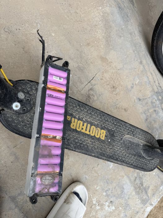 Продаю Аккулмулятор от самоката