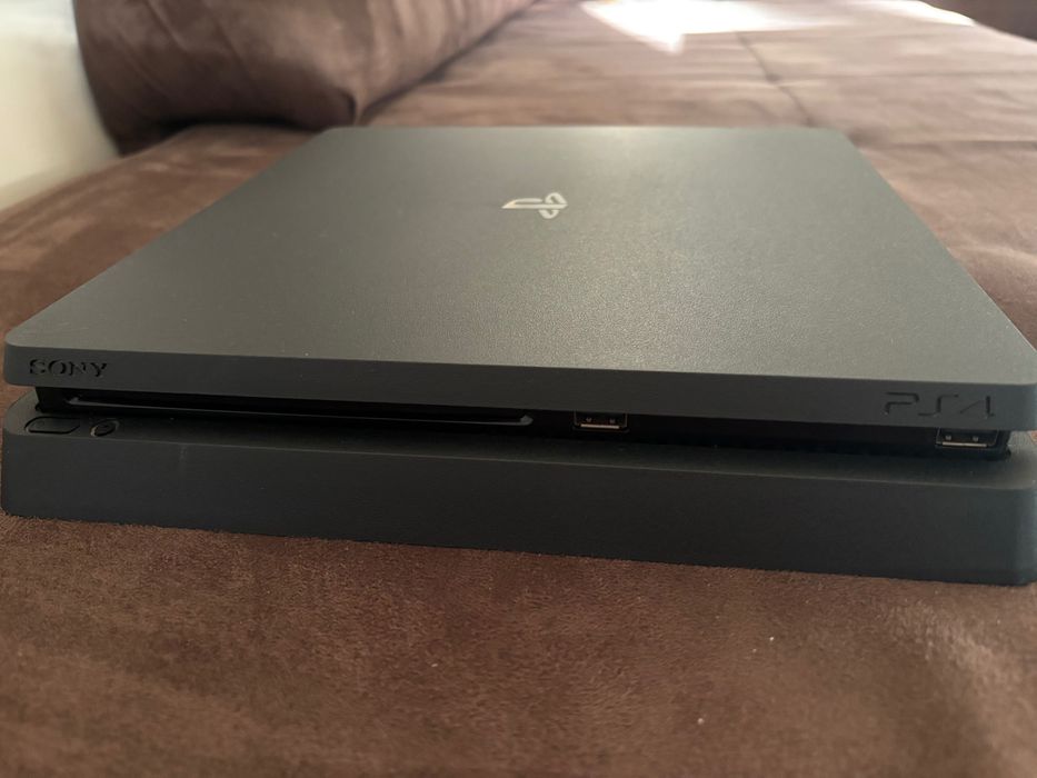 PlayStation 4 1TB
