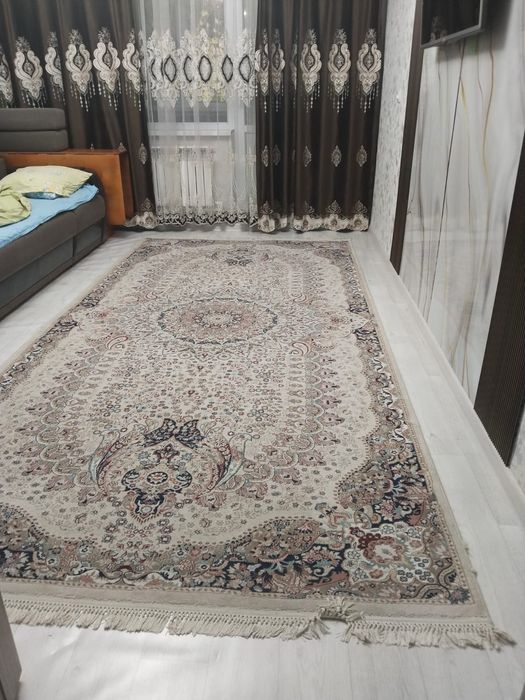 2 кілем, 1 перде сатылады