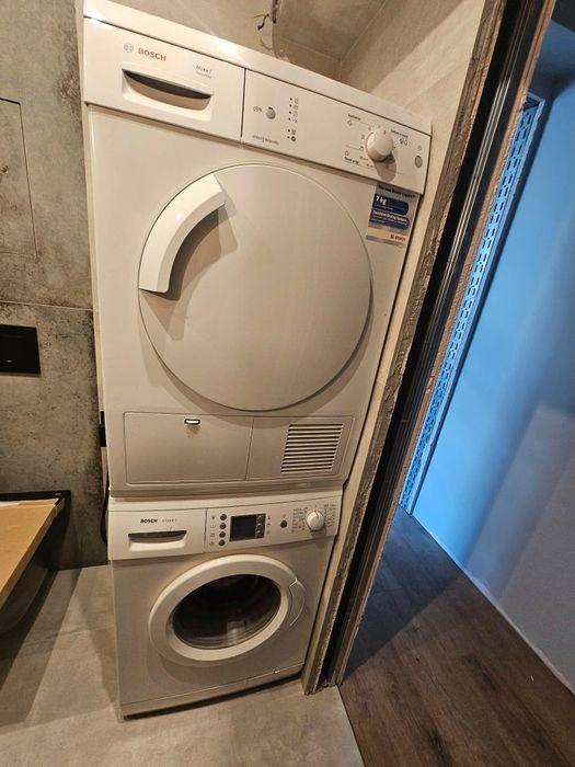 Комплект пералня и сушилня Bosch Sensitive 7 със стойка