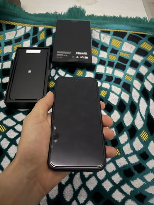 Продаю телефон Solana Seeker 128gb