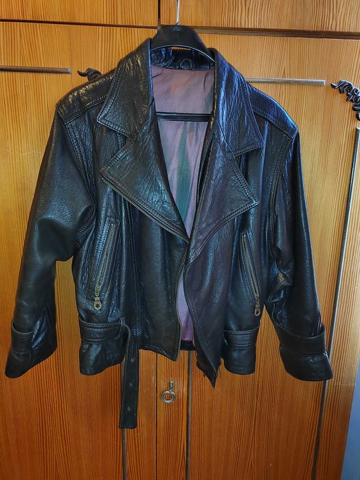 Дамско кожено яке