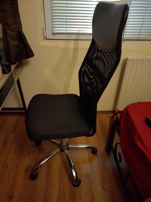 Промо! Черен офис стол в добро състояние