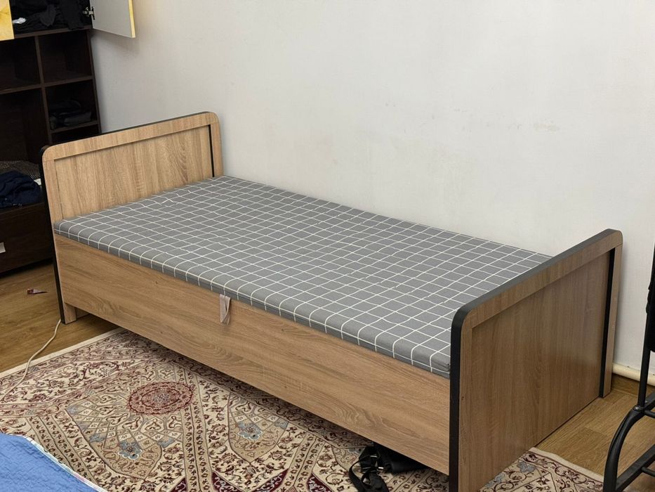 Срочно продаю диваны