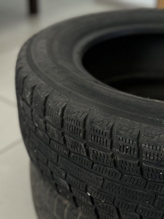 Продам зимние шины yokohama