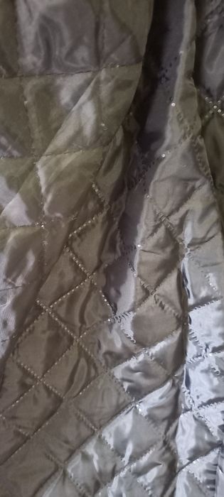 Две дамски палта и едно яке